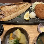 小樽食堂 - 結構立派なホッケ♩
