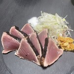 長町酒場 はなみち - カツオの藁焼き