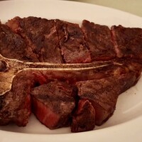 37 Steakhouse & Bar - Tボーンステーキ