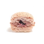 レ・グーテ - マカロン チェリーの断面  '14 4月中旬