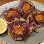 BARMOS - 食べごたえアリのカツオパンロメスコソース