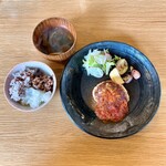 まいにち農園食堂 オーガニックパパキッチン - メイン・ハンバーグ