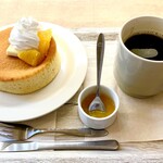 モスバーガー 浜田山駅前店 - スフレパンケーキセット　850円