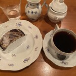 炭火焙煎珈琲・凛 - 