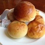 ベーカリーレストランサンマルク 都筑桜並木店 - 食べ放題の焼きたてのパン
