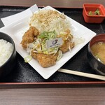 からあげ、定食、丼 がブリチキン。 - 