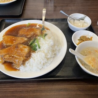 口コミ一覧 : 中華料理 品珍酒家 （【旧店名】中華料理 萬珍酒家