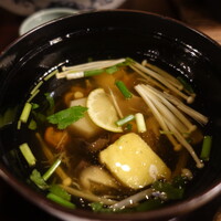 黒茶屋 - 椀物：きのこ汁