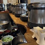 割烹 一の矢 - 出番を待つ釜^_^