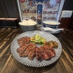 炭焼牛たん東山 - 