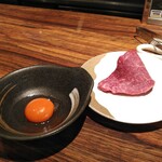 SATOブリアン七番 - つまんでご卵　牛肉