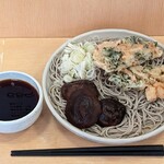 がんぎ - がんぎ 新川一丁目店 かき揚げ（冷）570円 ＋ 椎茸 160円（共に税込）