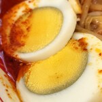 蒙古タンメン中本 - ゆで卵