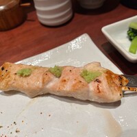 伊勢廣 京橋本店 - ■ささみ: さっぱり柔らか、わさびの辛味がアクセント。