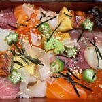 極丼 - 鮪、サーモン、イクラ、ウニ、鰻、卵ets。