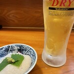極丼 - 生ビールと共に山かけを