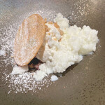 luogo - リコッタのムース　ブルーベリーソース　ヨーグルトソルベ