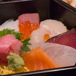 食菜家うさぎ - ２－２）和風幕の内御膳の海鮮ちらし寿司部