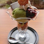 cafe 蕾 - 蕾パフェ、ドーン！