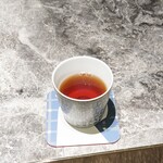 NH - カップやコースターもHermès