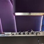 NH - オープンキッチン　目の前で調理される様子が繰り広げられます