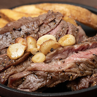 골프와 다트를 즐기며 맛있게 먹을 수 있는 연회 코스가 풍성합니다!