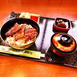 うなぎ 初音 - 竹うなぎ丼（3切れ）2,670円