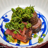 馳走なかむら - 牛肉: 鹿児島黒毛和牛  花山椒)