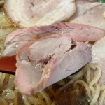 手打中華 特札堂 - この焼豚　スモーキーでたまりません