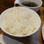 キッチン ブルー グローブ - ご飯大盛りのアップ