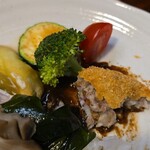 キッチン ブルー グローブ - 最後のクロケット、備え付け野菜