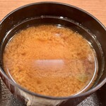 うお徳 - 赤出し