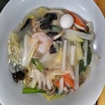 餃子食堂 - 具材タップリ！旨いあんです。