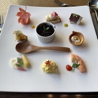 DINING & BAR TABLE 9 TOKYO - 