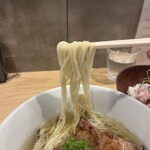 らーめんMAIKAGURA - 滑らかな麺