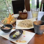 蕎麦茶寮　恩寵 - お昼の天もり蕎麦膳
