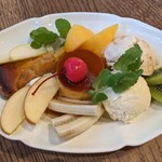 喫茶ヒトクチヤ - 