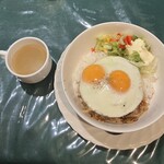 セントポールの隣り - 