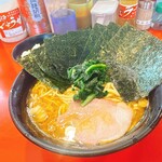 家系総本山 吉村家 - 