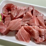 石塚魚店 - 超中トロブツ大盛