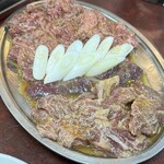 東京園 - ロース(6人前)・ハラミ(2人前)・レバー(1人前)