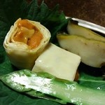 山茶花 - 煮鮑とウニの湯葉巻き アップ