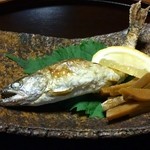 山茶花 - ヤマメの塩焼き