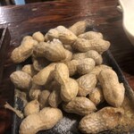 魚～ずまん - お通し落花生