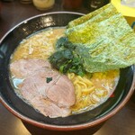 横浜家系らーめん英 - 