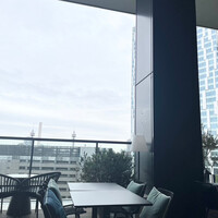 THE THEATRE TABLE - テラスからの景色