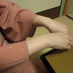 北瑞苑 - 仲居さん、めっちゃ綺麗な手♡