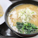 東部湯の丸サービスエリア 上り フードコート - 信州味噌のラーメン。チャーハンセット。