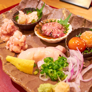 新鮮な朝引き鶏使用！旨味溢れるお刺身を堪能♪