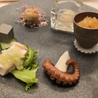 中国料理 龍鳳(ホテルアゴーラリージェンシー大阪堺) - 前菜…他の料理の写真は取り忘れ